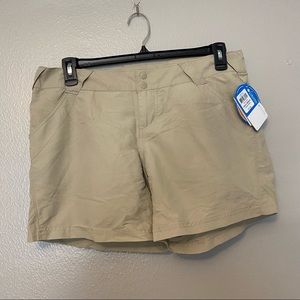 Columbia Omni-Shade Hiking/Fishing Khaki Shorts